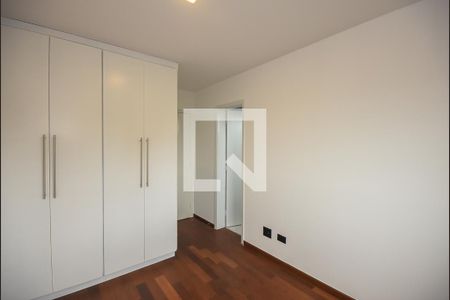 Apartamento à venda com 180m², 3 quartos e 3 vagas Apartamento à venda com 180m², 3 quartos e 3 vagasSuíte 2