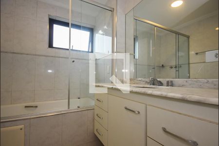 Apartamento à venda com 180m², 3 quartos e 3 vagas Apartamento à venda com 180m², 3 quartos e 3 vagasBanheiro Suíte 3