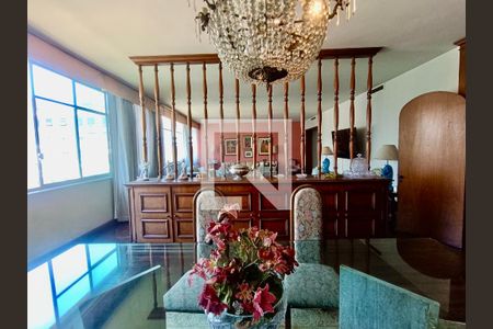 Apartamento à venda com 280m², 3 quartos e 1 vagaSala