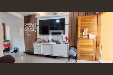 Sala de casa para alugar com 2 quartos, 86m² em Jardim Santo Alberto, Santo André