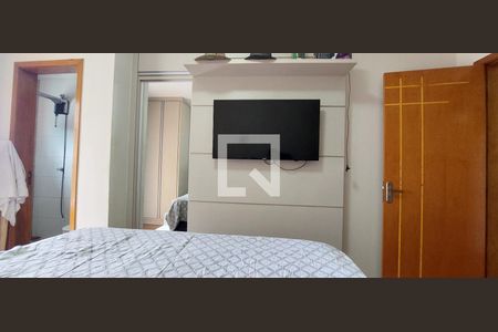 Quarto 1 suíte de casa para alugar com 2 quartos, 86m² em Jardim Santo Alberto, Santo André