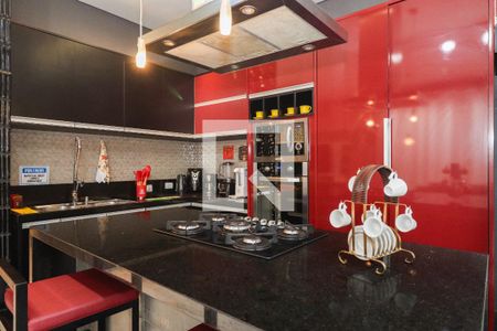 Casa à venda com 285m², 4 quartos e 2 vagas Casa à venda com 285m², 4 quartos e 2 vagasCozinha