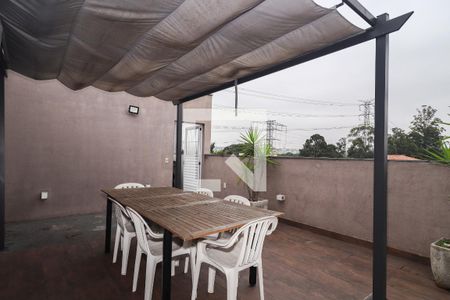 Casa à venda com 285m², 4 quartos e 2 vagas Casa à venda com 285m², 4 quartos e 2 vagasÁrea externa