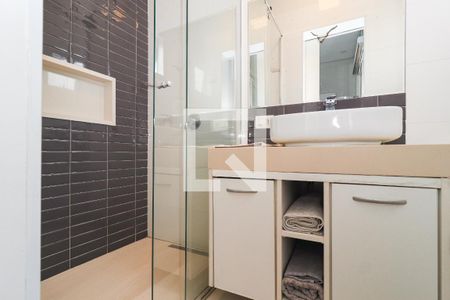 Casa à venda com 285m², 4 quartos e 2 vagas Casa à venda com 285m², 4 quartos e 2 vagasBanheiro da Suíte 3