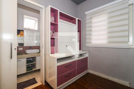 Casa à venda com 285m², 4 quartos e 2 vagas Casa à venda com 285m², 4 quartos e 2 vagasSuíte 2