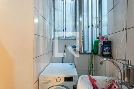 Apartamento à venda com 60m², 2 quartos e sem vagaCozinha e Área de Serviço