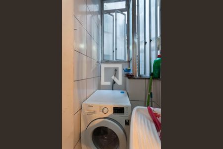Apartamento à venda com 60m², 2 quartos e sem vagaCozinha e Área de Serviço