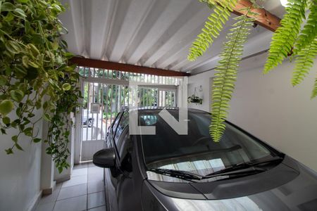 Casa à venda com 180m², 3 quartos e 2 vagas Casa à venda com 180m², 3 quartos e 2 vagasGaragem