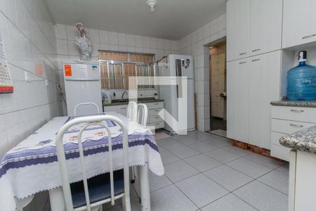 Casa para alugar com 140m², 4 quartos e 2 vagasCozinha