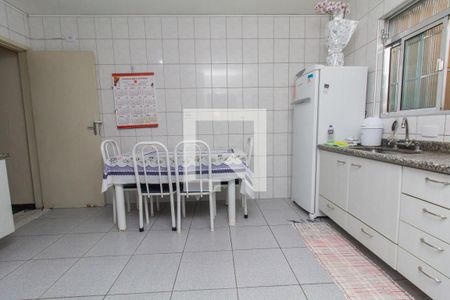 Casa para alugar com 140m², 4 quartos e 2 vagasCozinha