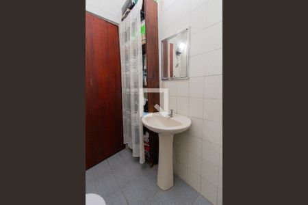 Casa para alugar com 140m², 4 quartos e 2 vagasBanheiro 1