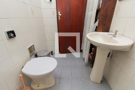 Casa para alugar com 140m², 4 quartos e 2 vagasBanheiro 1