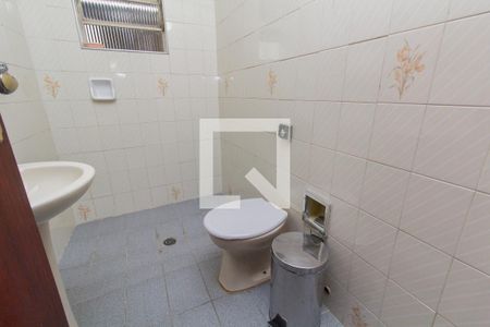 Casa para alugar com 140m², 4 quartos e 2 vagasBanheiro 1