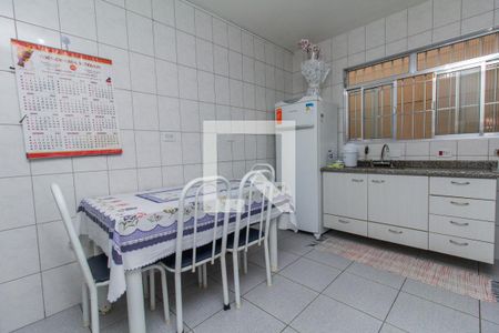 Casa para alugar com 140m², 4 quartos e 2 vagasCozinha