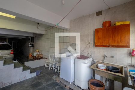 Casa à venda com 230m², 4 quartos e 4 vagas Casa à venda com 230m², 4 quartos e 4 vagasÁrea de Serviço