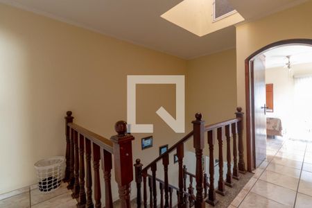 Casa à venda com 230m², 4 quartos e 4 vagas Casa à venda com 230m², 4 quartos e 4 vagasCorredor