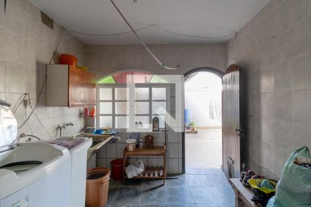 Casa à venda com 230m², 4 quartos e 4 vagas Casa à venda com 230m², 4 quartos e 4 vagasÁrea de Serviço