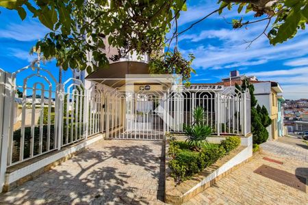 Apartamento à venda com 96m², 2 quartos e 2 vagasFachada