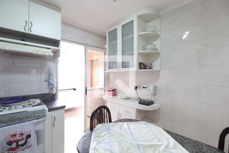 Apartamento à venda com 96m², 2 quartos e 2 vagasCozinha