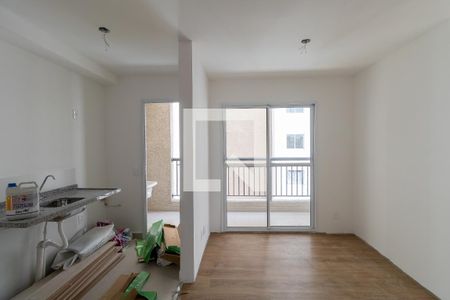 Sala e Cozinha de apartamento para alugar com 2 quartos, 41m² em Cidade Patriarca, São Paulo