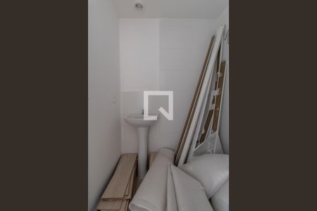 Apartamento à venda com 36m², 2 quartos e sem vagaBanheiro 