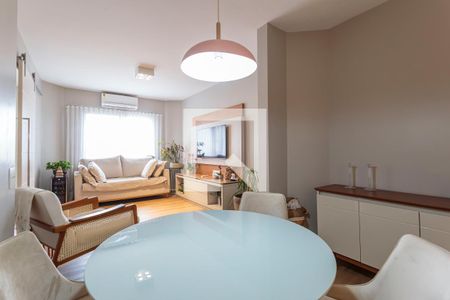 Sala de apartamento para alugar com 1 quarto, 55m² em Indianópolis, São Paulo