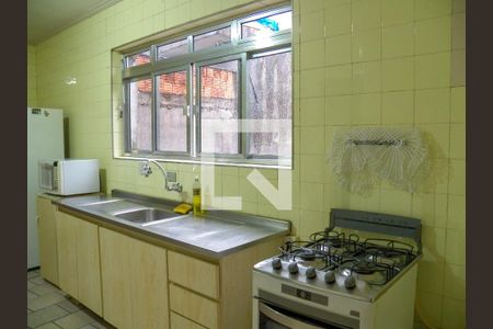 Casa à venda com 130m², 3 quartos e 3 vagas Casa à venda com 130m², 3 quartos e 3 vagasCozinha