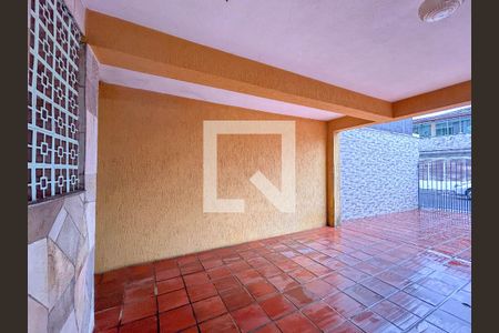 Casa à venda com 130m², 3 quartos e 3 vagas Casa à venda com 130m², 3 quartos e 3 vagasÁrea Externa