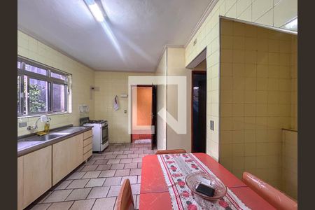 Casa à venda com 130m², 3 quartos e 3 vagas Casa à venda com 130m², 3 quartos e 3 vagasCozinha