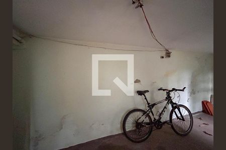 Casa à venda com 130m², 3 quartos e 3 vagas Casa à venda com 130m², 3 quartos e 3 vagasQuarto de Serviço