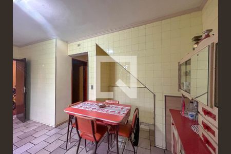 Casa à venda com 130m², 3 quartos e 3 vagas Casa à venda com 130m², 3 quartos e 3 vagasCozinha