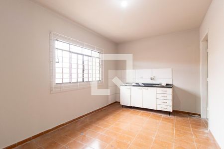 Casa para alugar com 200m², 4 quartos e 4 vagas Casa para alugar com 200m², 4 quartos e 4 vagasCozinha 2