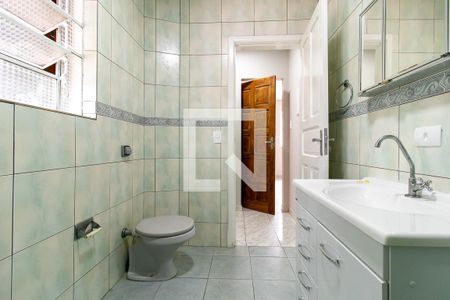 Casa para alugar com 200m², 4 quartos e 4 vagas Casa para alugar com 200m², 4 quartos e 4 vagasBanheiro Social