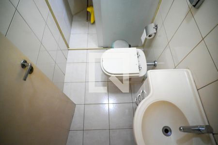 Apartamento à venda com 64m², 2 quartos e 1 vaga Apartamento à venda com 64m², 2 quartos e 1 vagaBanheiro