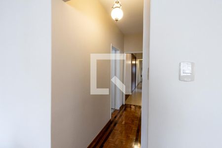 Apartamento à venda com 154m², 3 quartos e 2 vagas Apartamento à venda com 154m², 3 quartos e 2 vagasCorredor