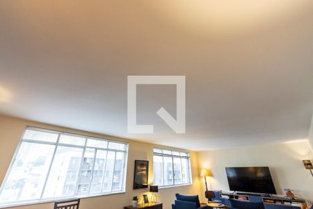 Apartamento à venda com 154m², 3 quartos e 2 vagas Apartamento à venda com 154m², 3 quartos e 2 vagasSala