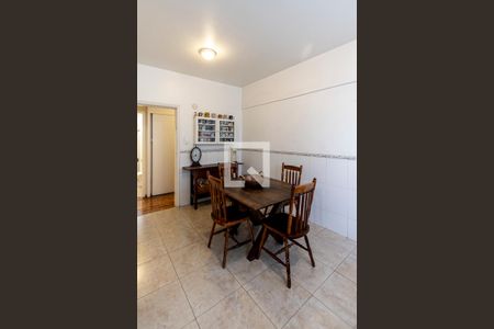 Apartamento à venda com 154m², 3 quartos e 2 vagas Apartamento à venda com 154m², 3 quartos e 2 vagasCozinha