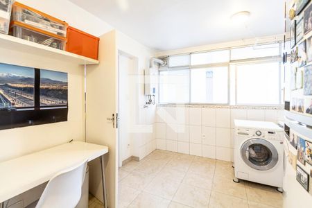 Apartamento à venda com 154m², 3 quartos e 2 vagas Apartamento à venda com 154m², 3 quartos e 2 vagasÁrea de serviço