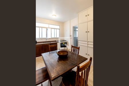 Apartamento à venda com 154m², 3 quartos e 2 vagas Apartamento à venda com 154m², 3 quartos e 2 vagasCozinha