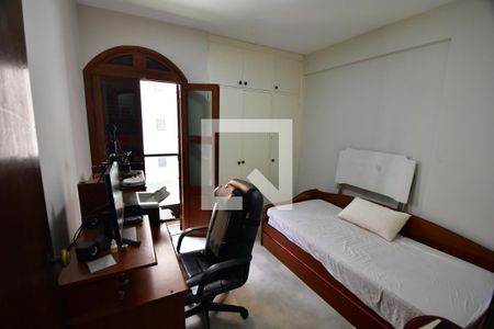 Apartamento à venda com 147m², 3 quartos e 2 vagasQuarto 2