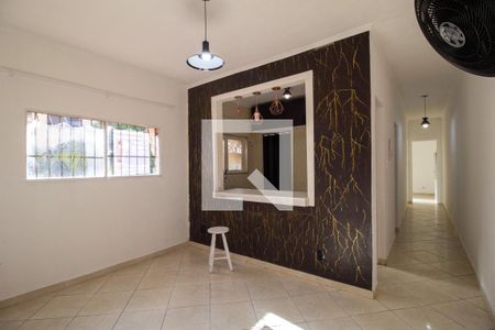 Apartamento para alugar com 70m², 2 quartos e 1 vagaSala