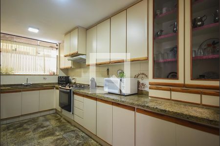Casa à venda com 356m², 3 quartos e 4 vagasCozinha