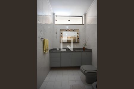 Casa à venda com 356m², 3 quartos e 4 vagasBanheiro Suíte 1