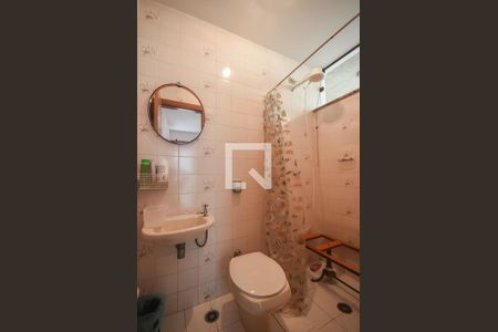 Casa à venda com 356m², 3 quartos e 4 vagasBanheiro de Serviço