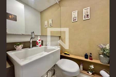 Apartamento à venda com 120m², 2 quartos e 1 vagaLavabo