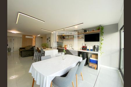 Sala de apartamento à venda com 3 quartos, 132m² em Vila Romana, São Paulo