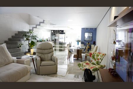 Sala de casa de condomínio para alugar com 3 quartos, 240m² em Jacarepaguá, Rio de Janeiro