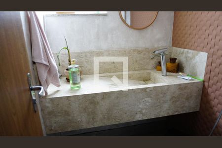Lavabo de casa de condomínio para alugar com 3 quartos, 240m² em Jacarepaguá, Rio de Janeiro