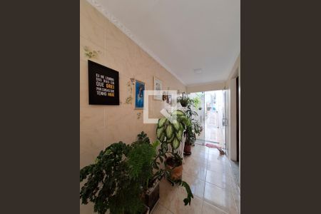 Casa à venda com 192m², 3 quartos e 3 vagasEntrada