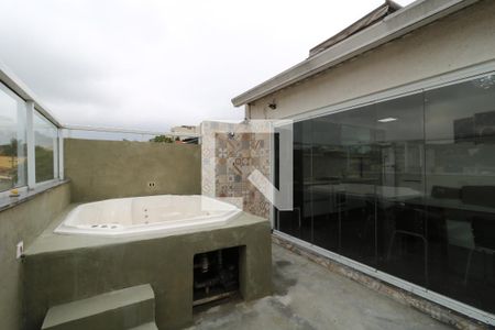 Apartamento à venda com 100m², 2 quartos e 1 vagaCobertura - Quintal